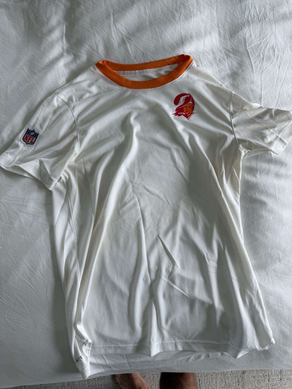 Nike NFL Tampa Bay Buccaneers Shirt - M